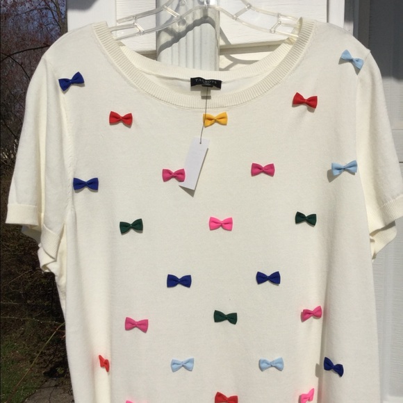 Talbots Sweaters - NWT Talbots Fun Cream With Multicolored Bows